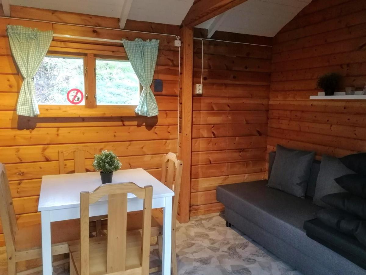 Yxningens Holiday Homes, Cottages And Camping Gusum Esterno foto