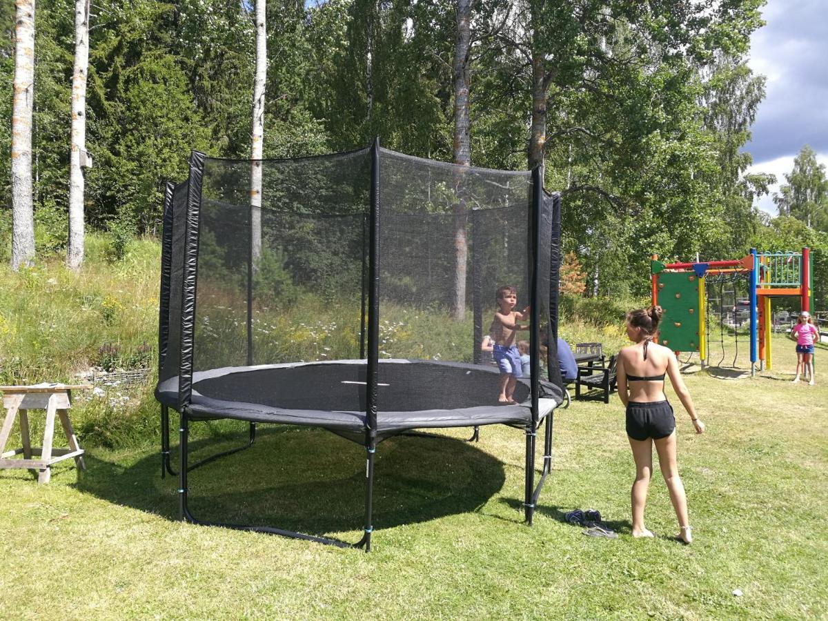 Yxningens Holiday Homes, Cottages And Camping Gusum Esterno foto